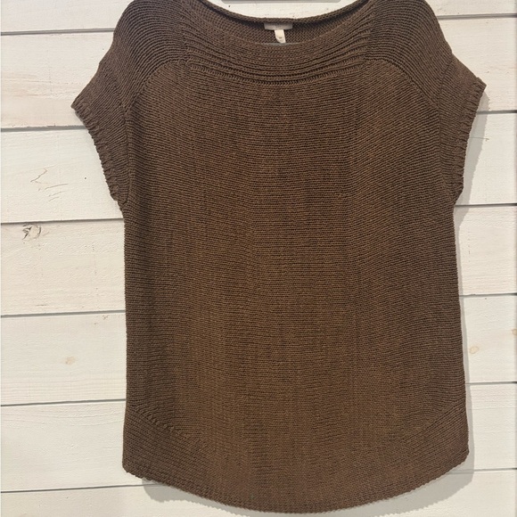 Talbots Olive Green Crew Neck Sweater Short Sleeve in size medium - Picture 7 of 14